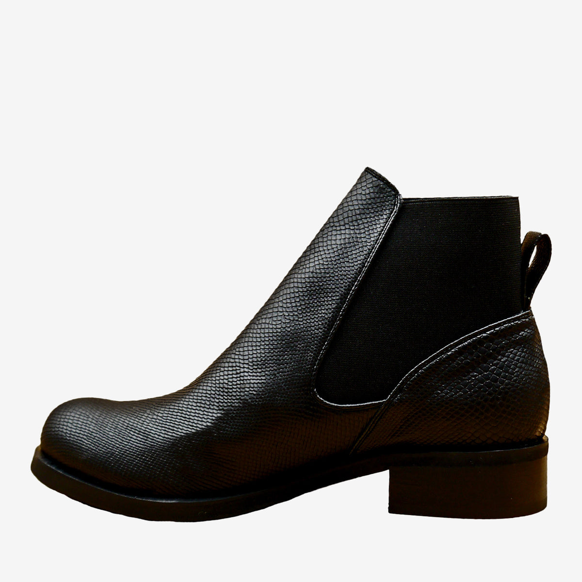CLARA stivaletto chelsea pelle mela nera impermeabile - veganshoes