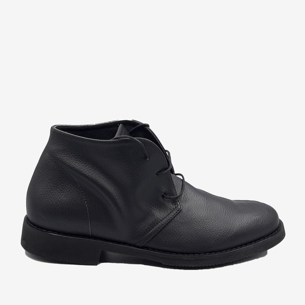 RYAN – Desert Boot Vegan Nera in Ohoskin® (Pelle di Arancia)