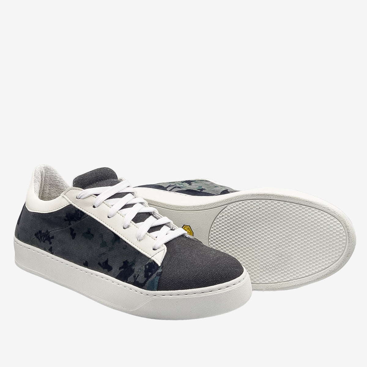 Sneakers Mila Personalizzazione Ilaria | Esempio configuratore Bellastoria