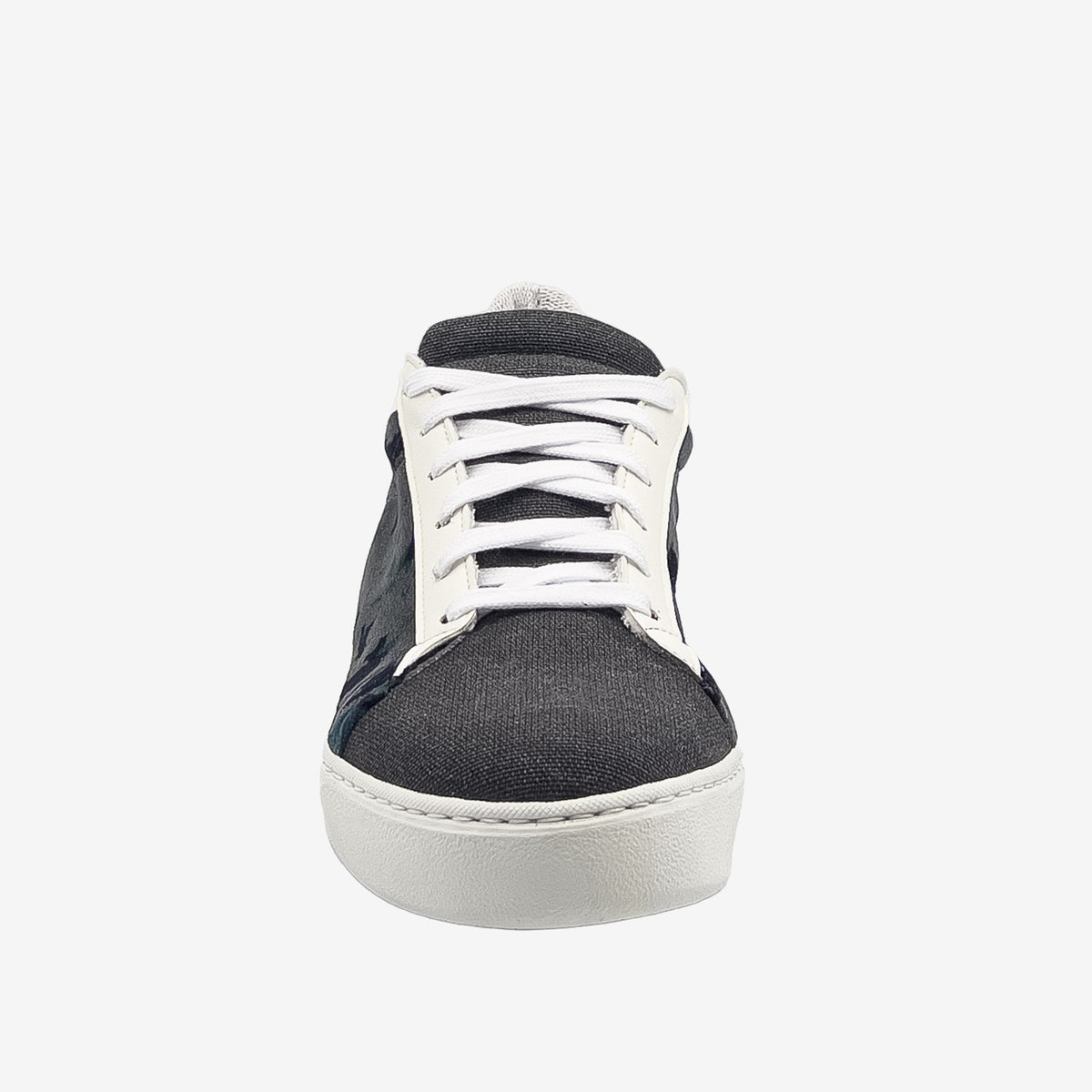 Sneakers Mila Personalizzazione Ilaria | Esempio configuratore Bellastoria