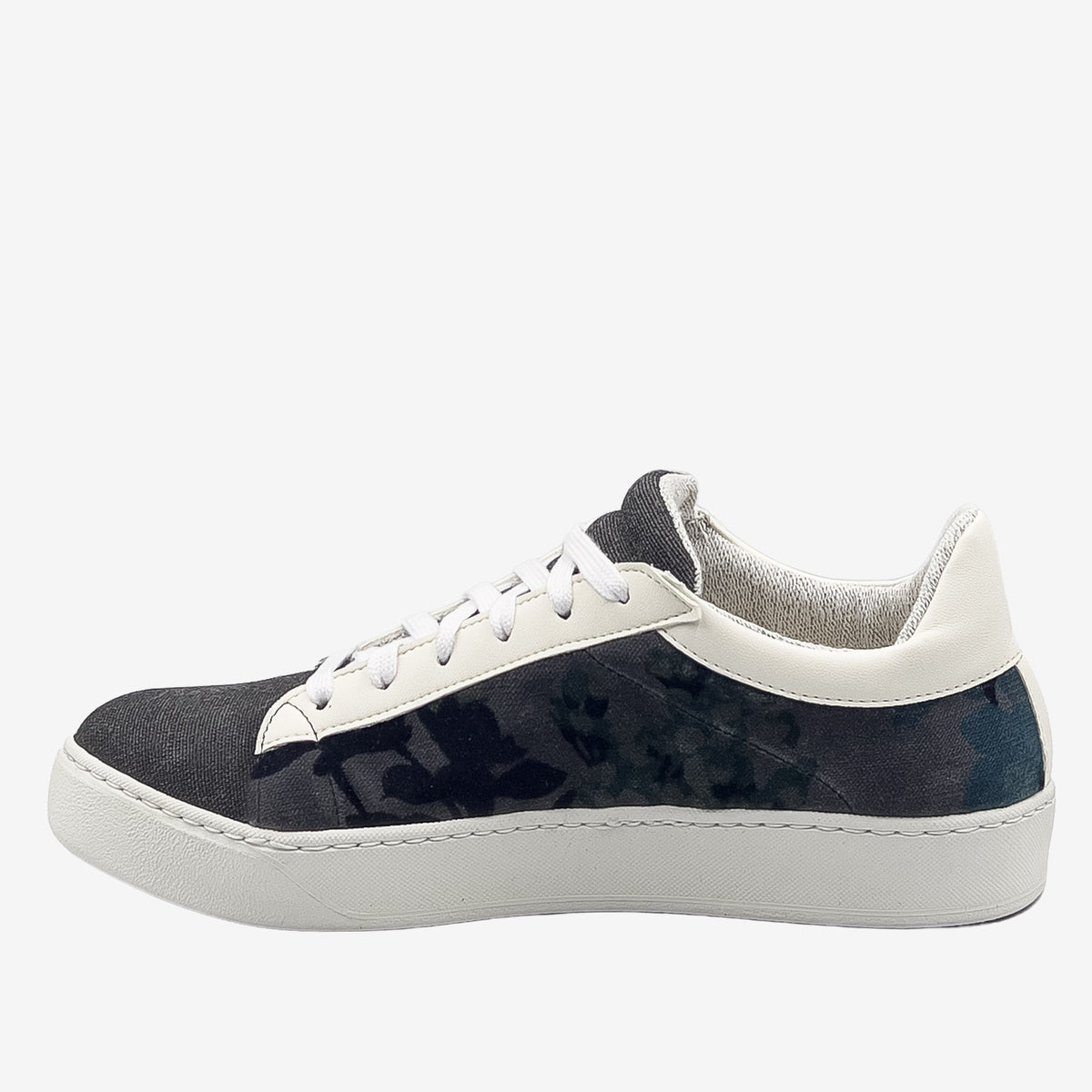 Sneakers Mila Personalizzazione Ilaria | Esempio configuratore Bellastoria