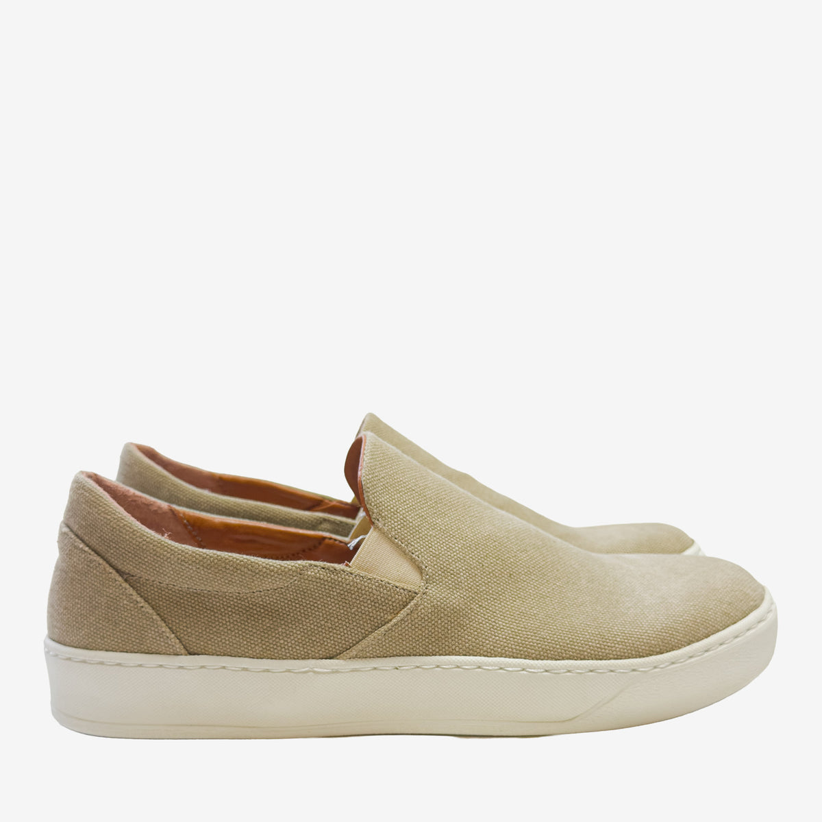 Slip-on vegan Nilo in canapa con suola Vibram vista laterale