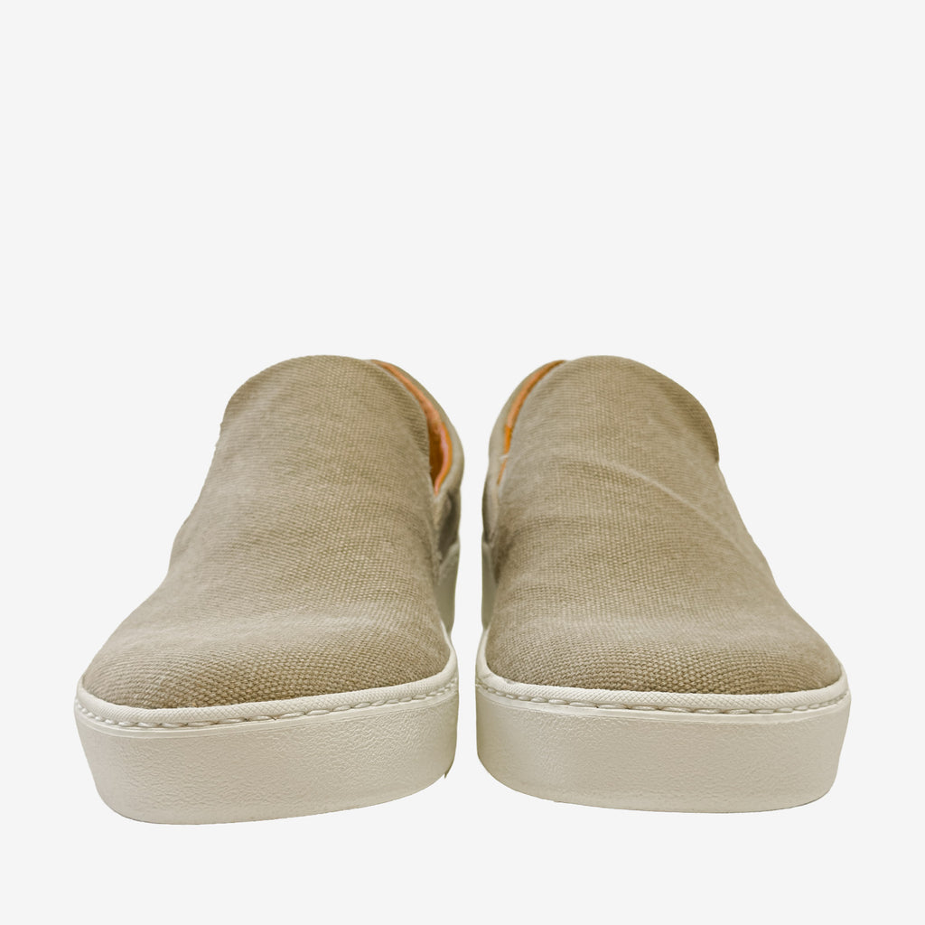 Slip-on in canapa Nilo color sabbia vista frontale